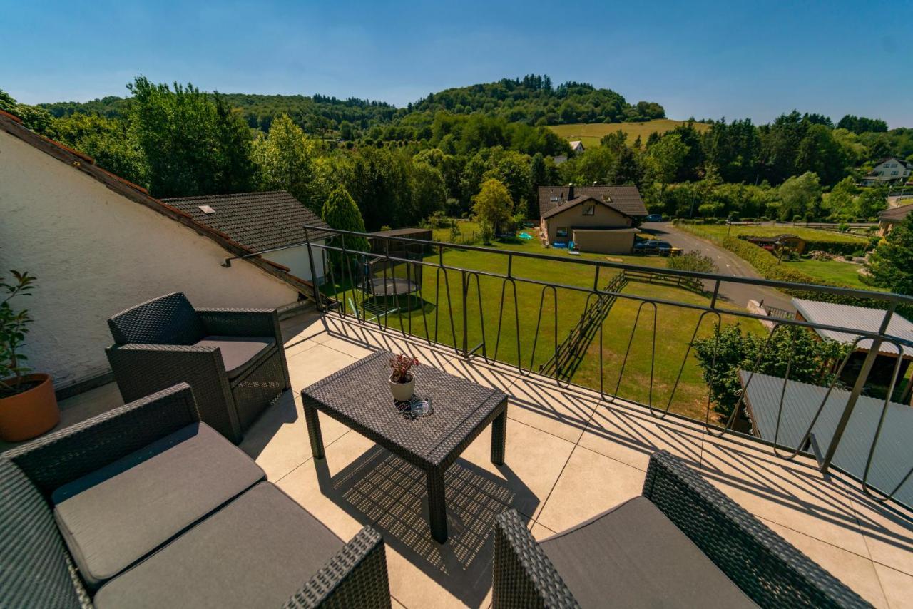 North Loop Rooms Adenau Exterior photo
