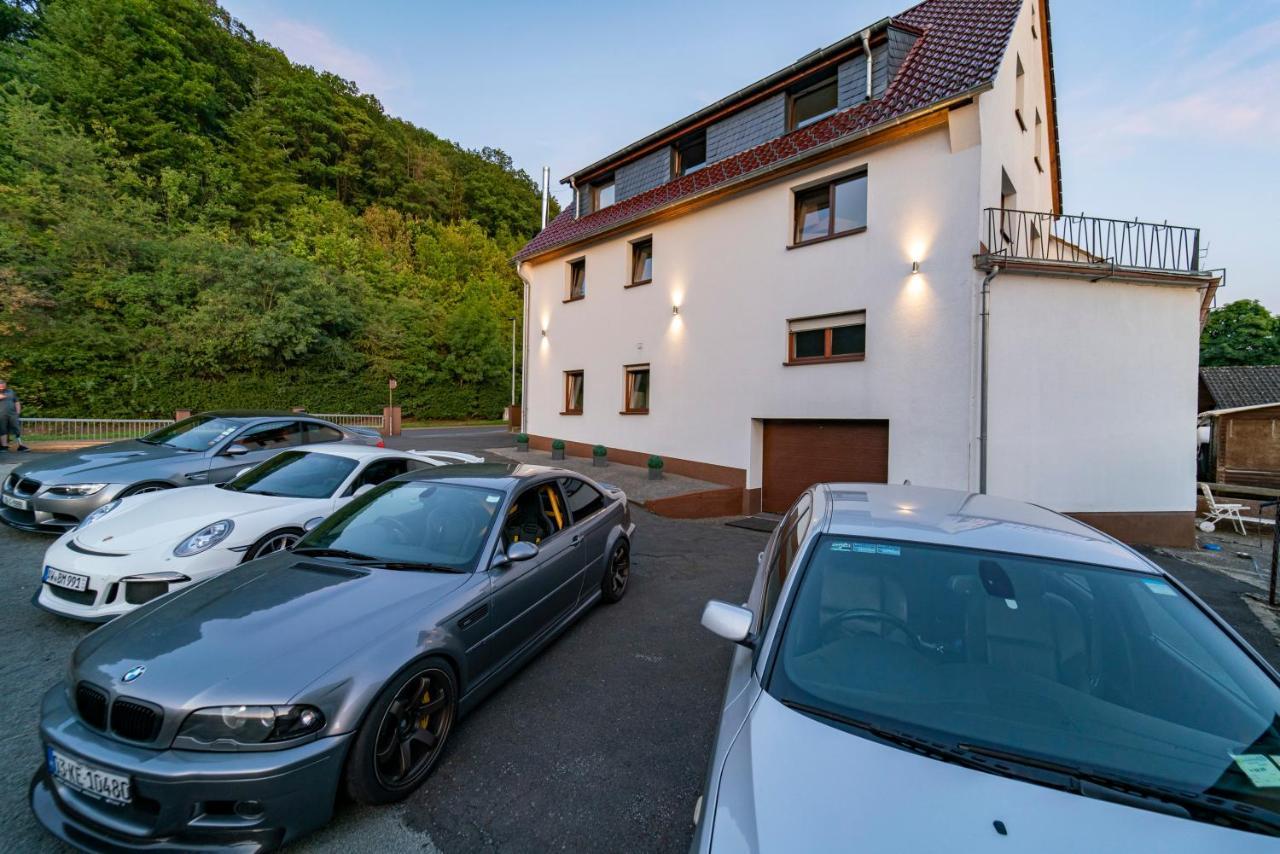 North Loop Rooms Adenau Exterior photo
